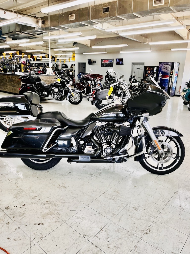 2016 Harley-Davidson ROAD GLIDE in Pasadena, TX