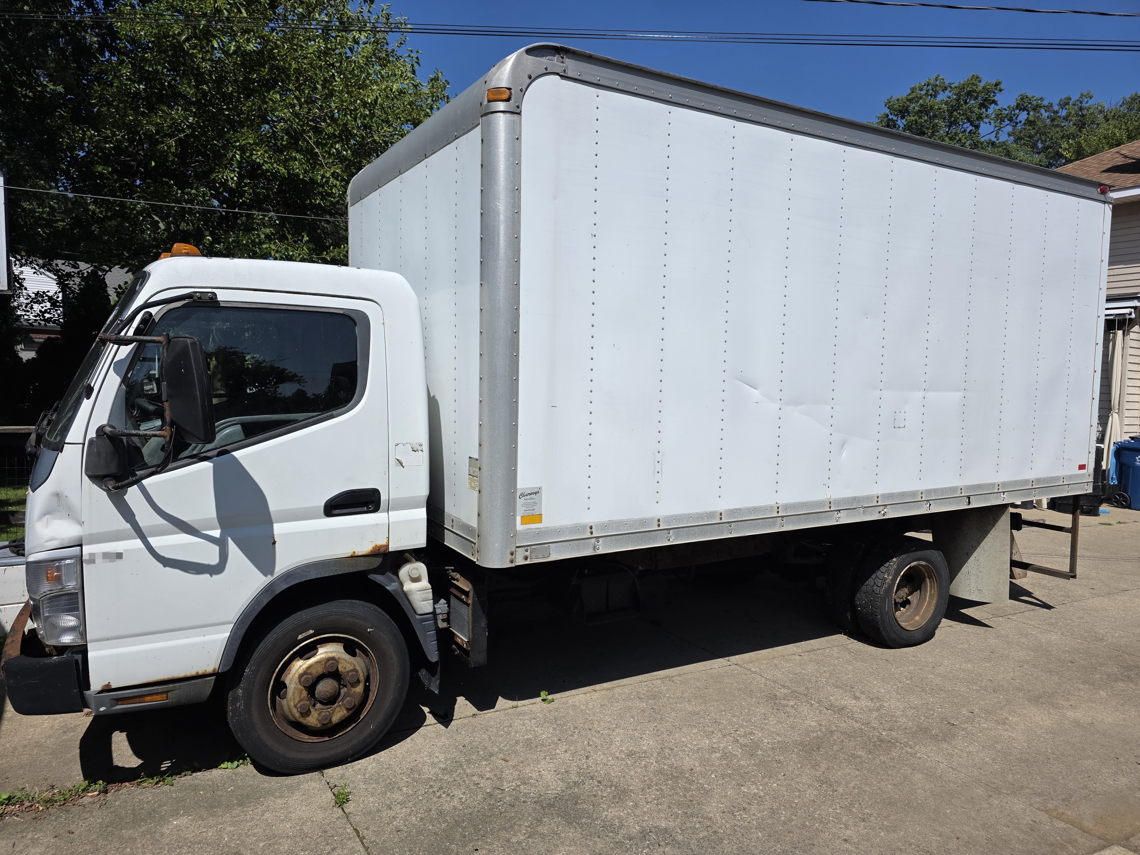 2007 MITSUBISHI FUSO FE85D in Lorain, OH