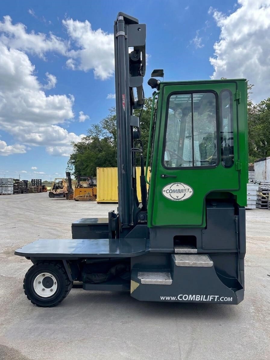 2005 COMBILIFT CL40173LA58 in Des Moines, IA