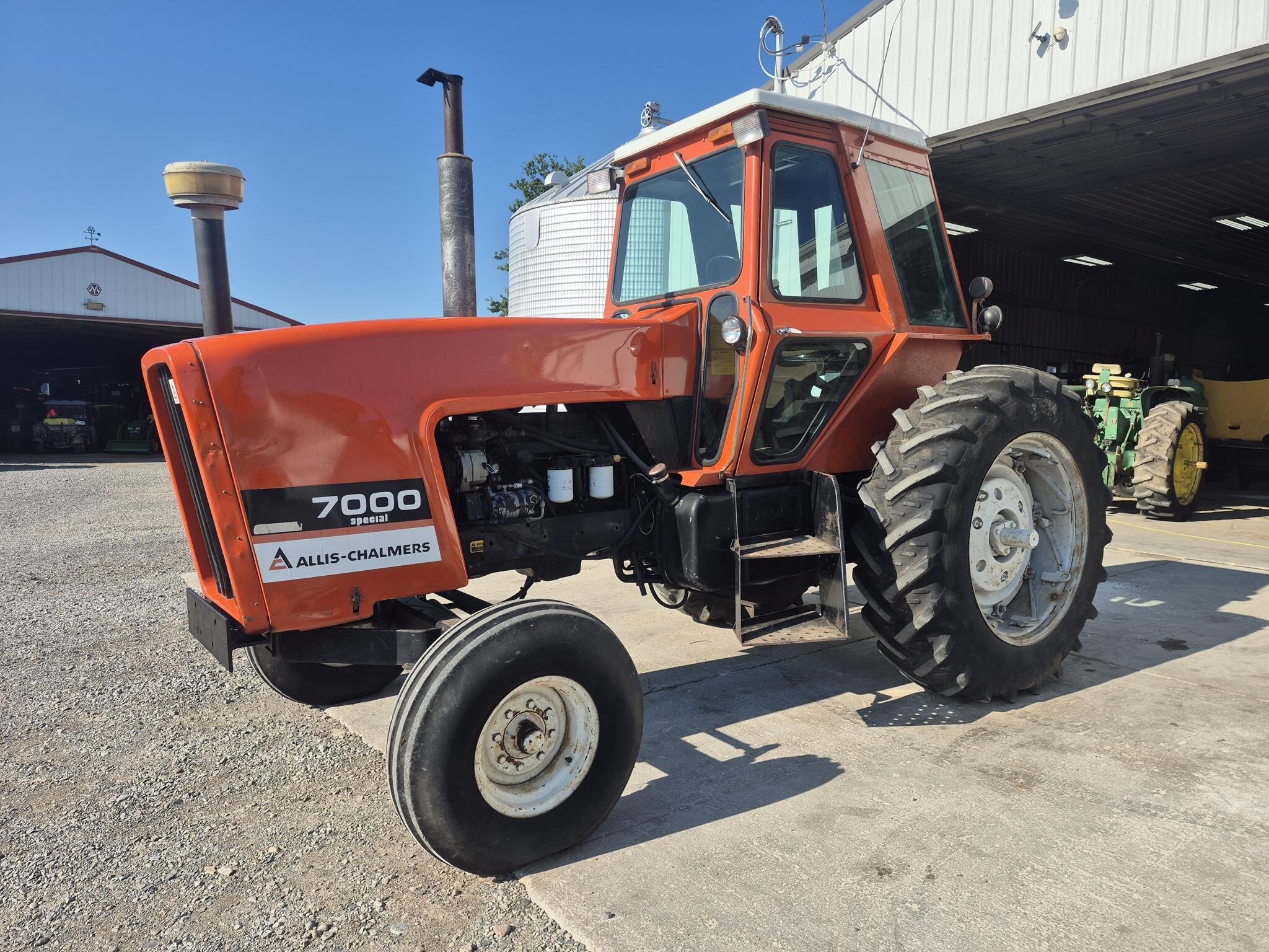 1978 ALLIS-CHALMERS 7000 in Edon, OH