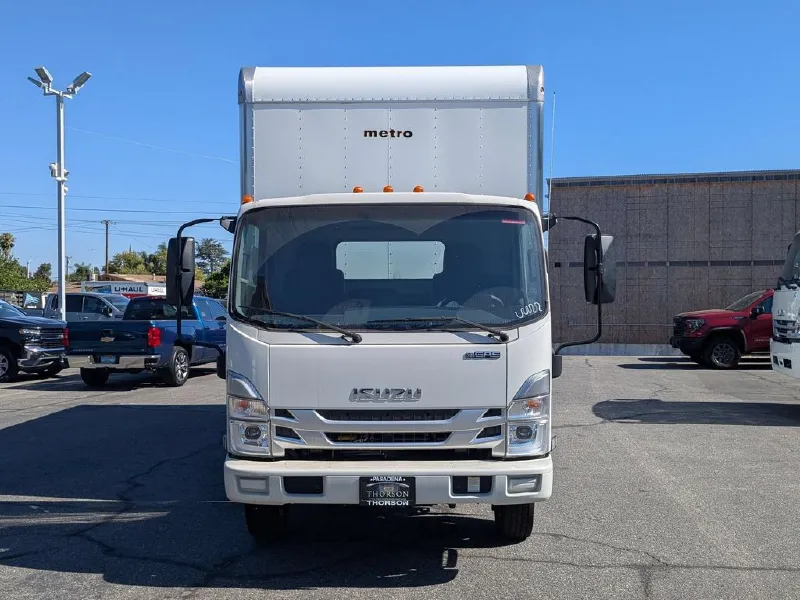 2026 ISUZU NRR