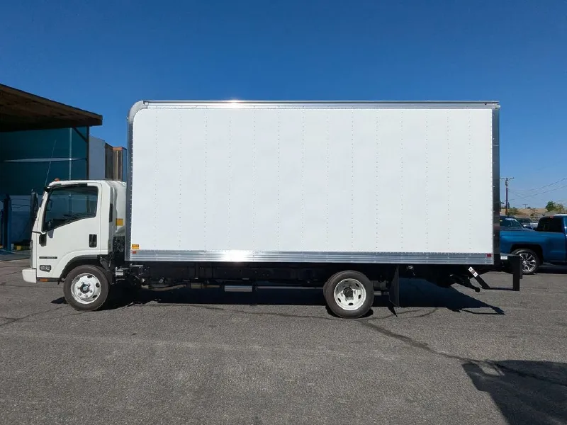 2026 ISUZU NRR