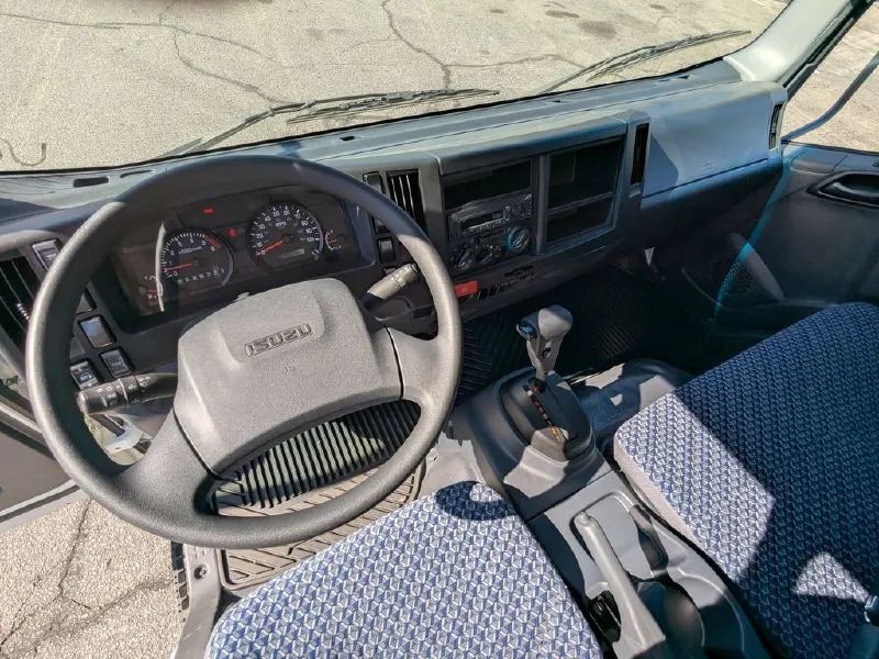 2026 ISUZU NRR
