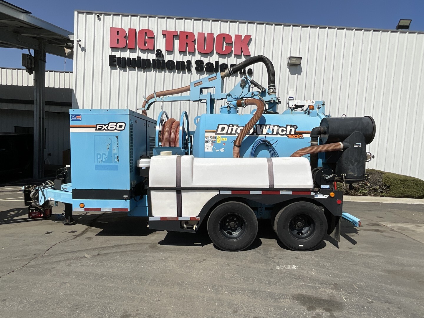 2014 DITCH WITCH FX60 VACUUM EXCAVATOR in Fontana, CA