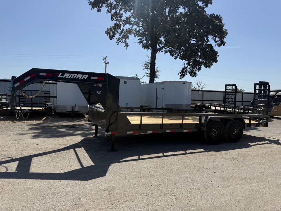 2027 Lamar Trailers 83X20 GN 14K in Waco, TX