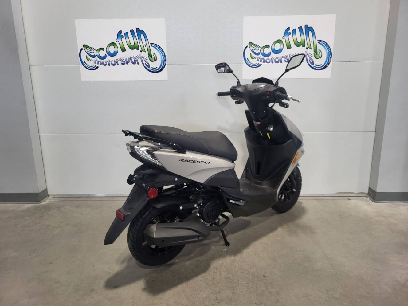 A photo of this 2025 Scootstar Racestar 49cc Scooter