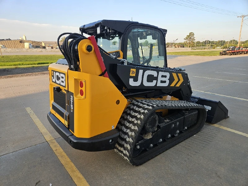 2026 JCB 3TS-8T