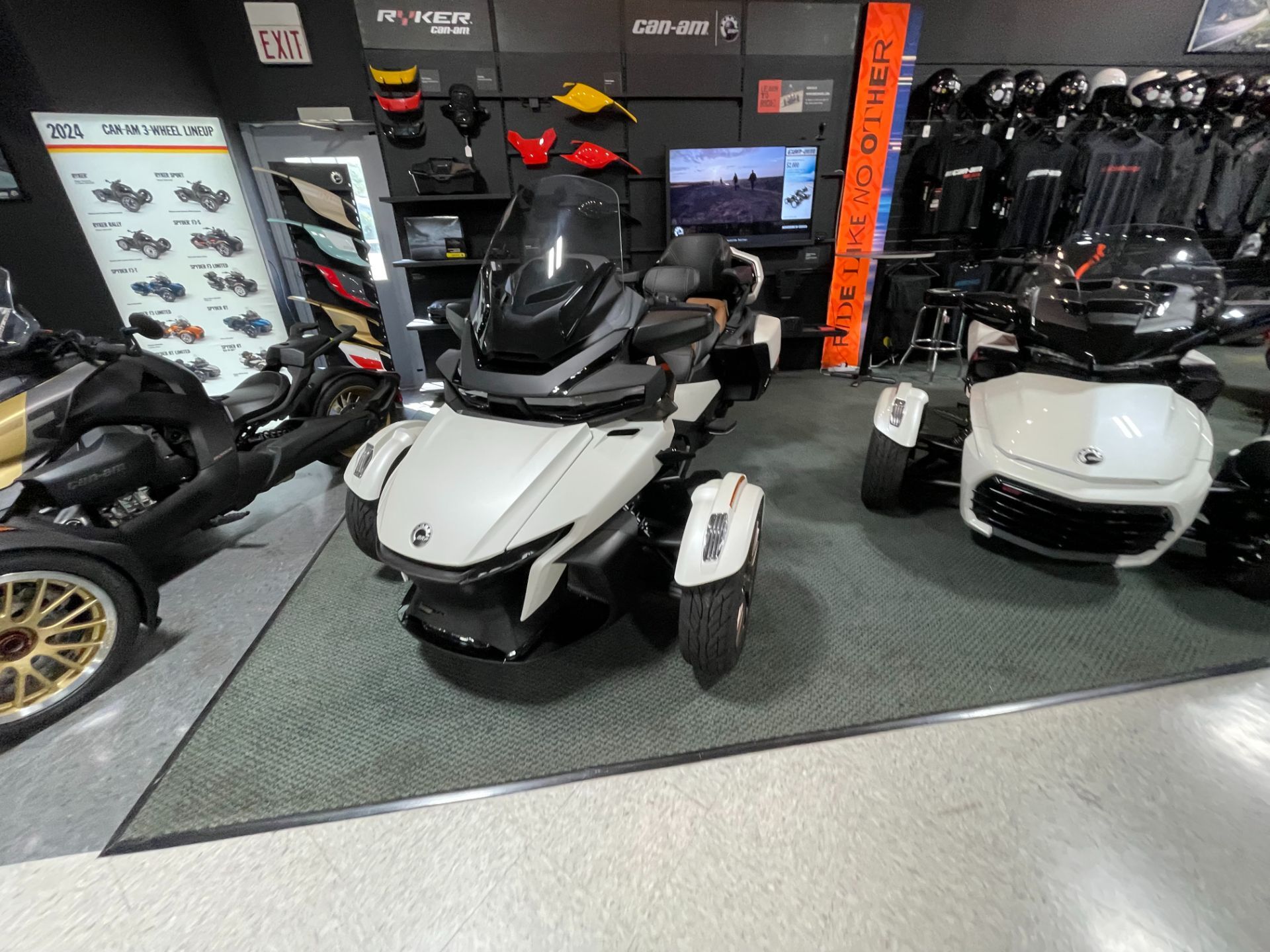 2025 Can-Am Spyder RT Sea-to-Sky RT SEA-TO-SKY in Wilmington, IL