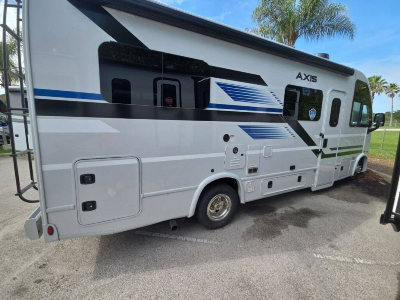A photo of this 2027 Thor Motor Coach Axis 24.1