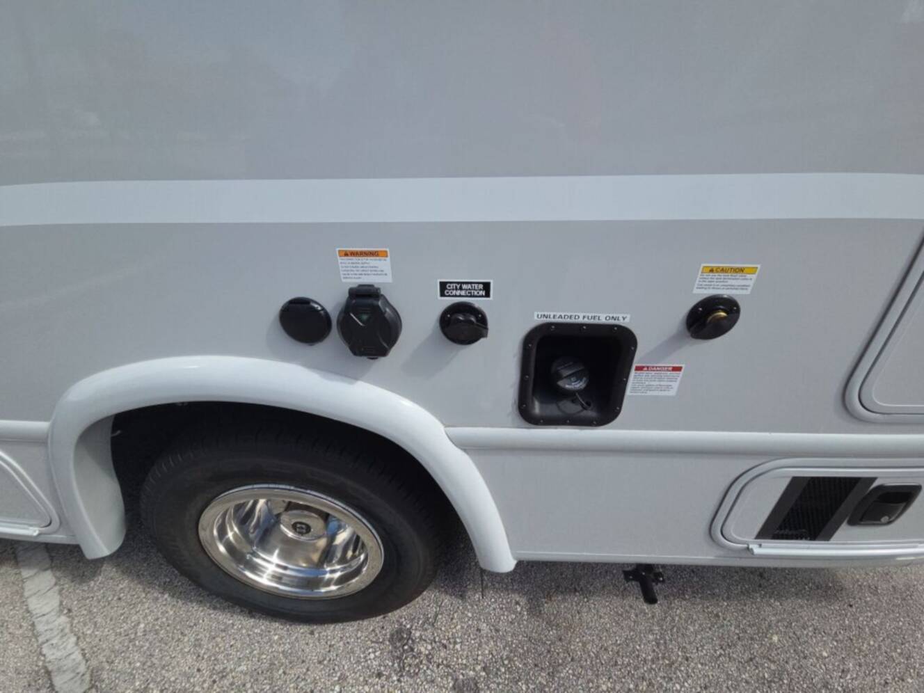 A photo of this 2027 Thor Motor Coach Axis 24.1