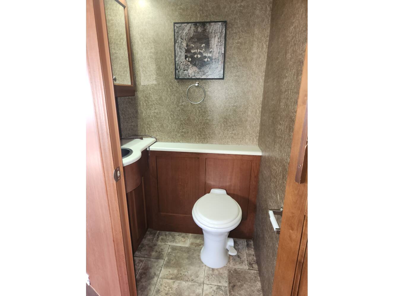 A photo of this 2013 Thor Motor Coach PALAZZO 36 1