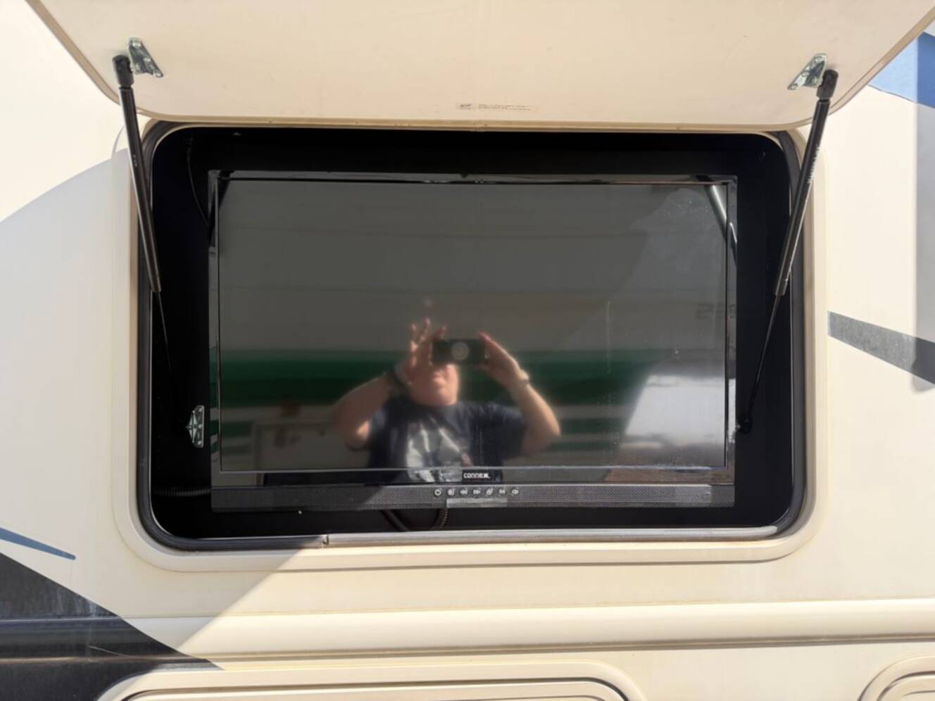 A photo of this 2022 Thor Motor Coach Freedom Traveler 32A