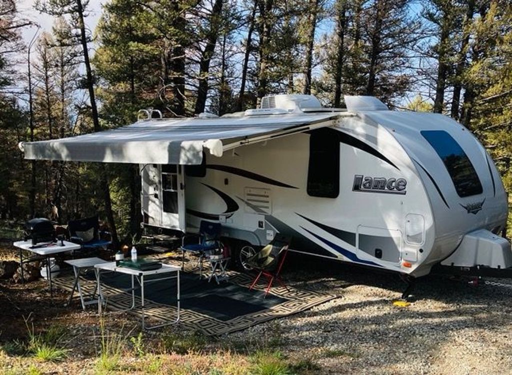 2019 Lance Travel Trailer 1995 in colorado springs CO
