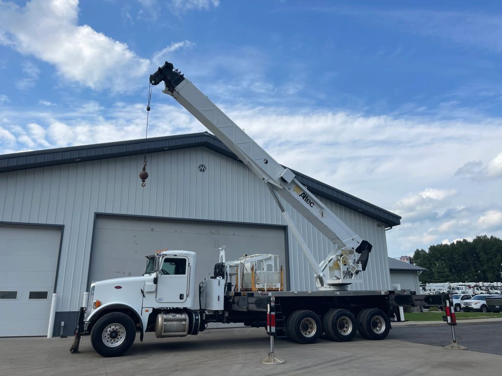 2013 PETERBILT 365 in Battle Creek, MI