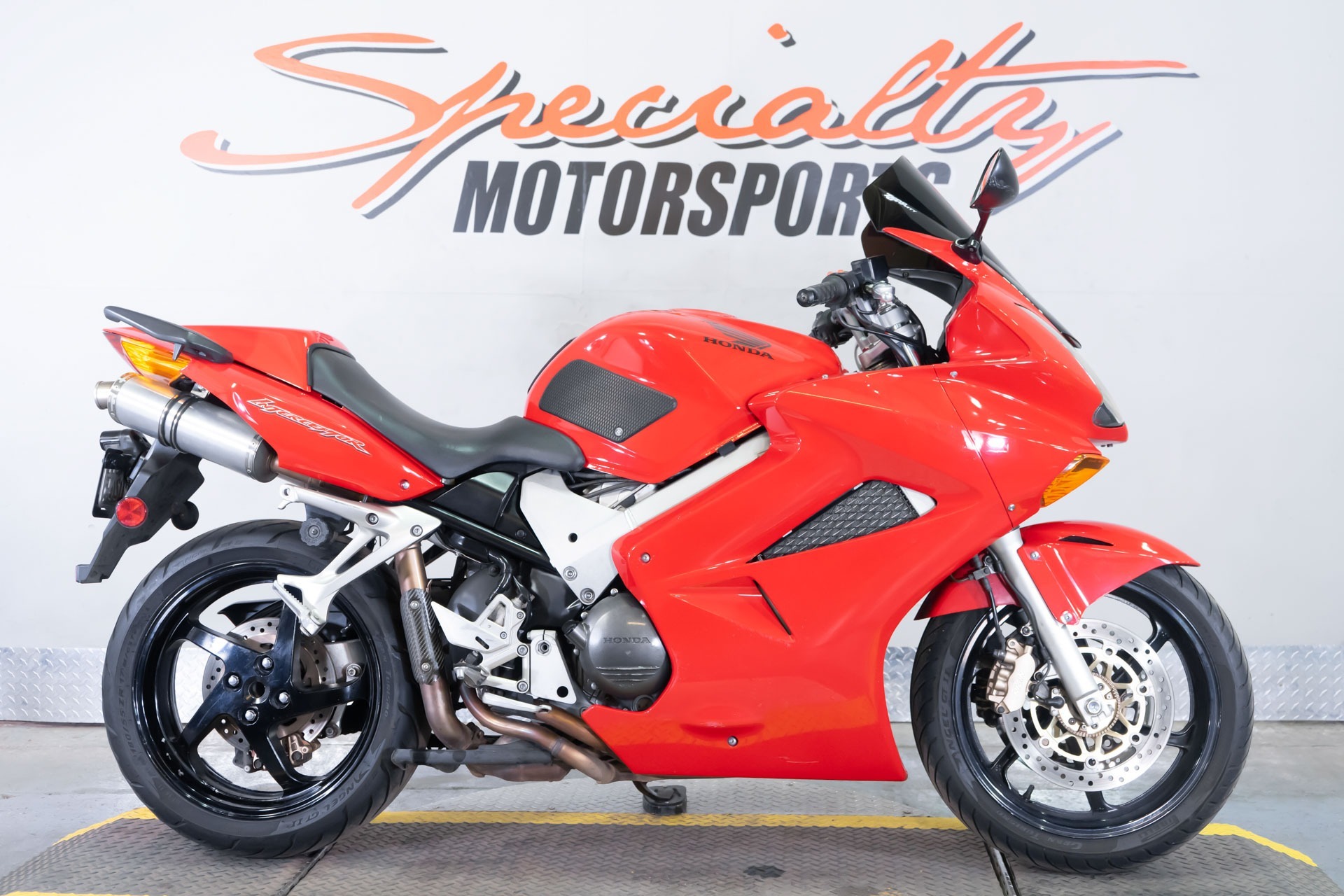 2002 Honda Interceptor VFR™800FI w/ABS VFR800F in Sacramento, CA