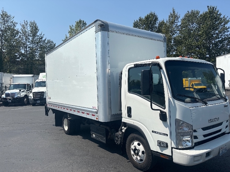2021 ISUZU NPR HD in Tukwila, WA
