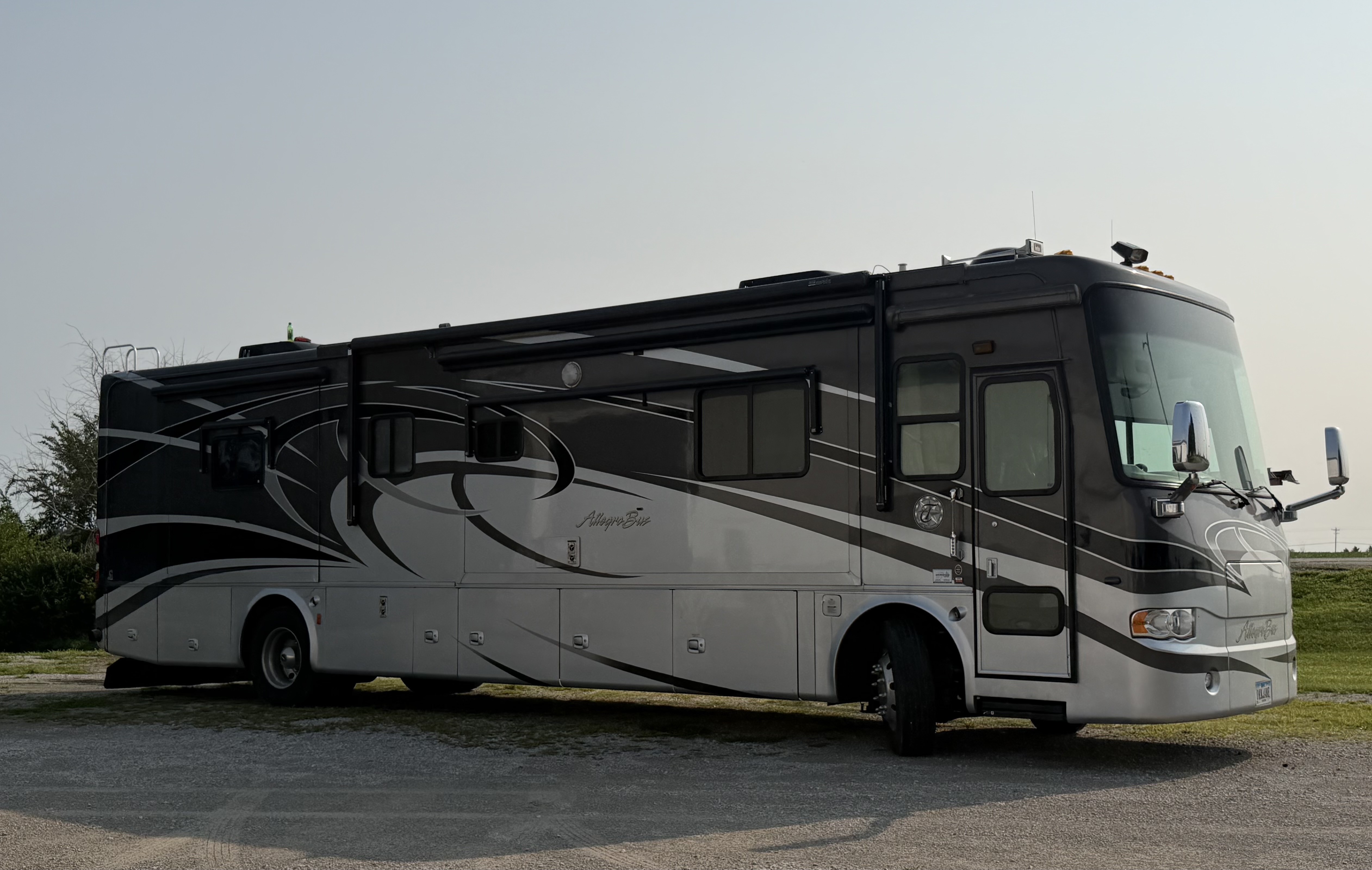 2007 Tiffin Motorhomes ALLEGRO BUS 40 QDP RV