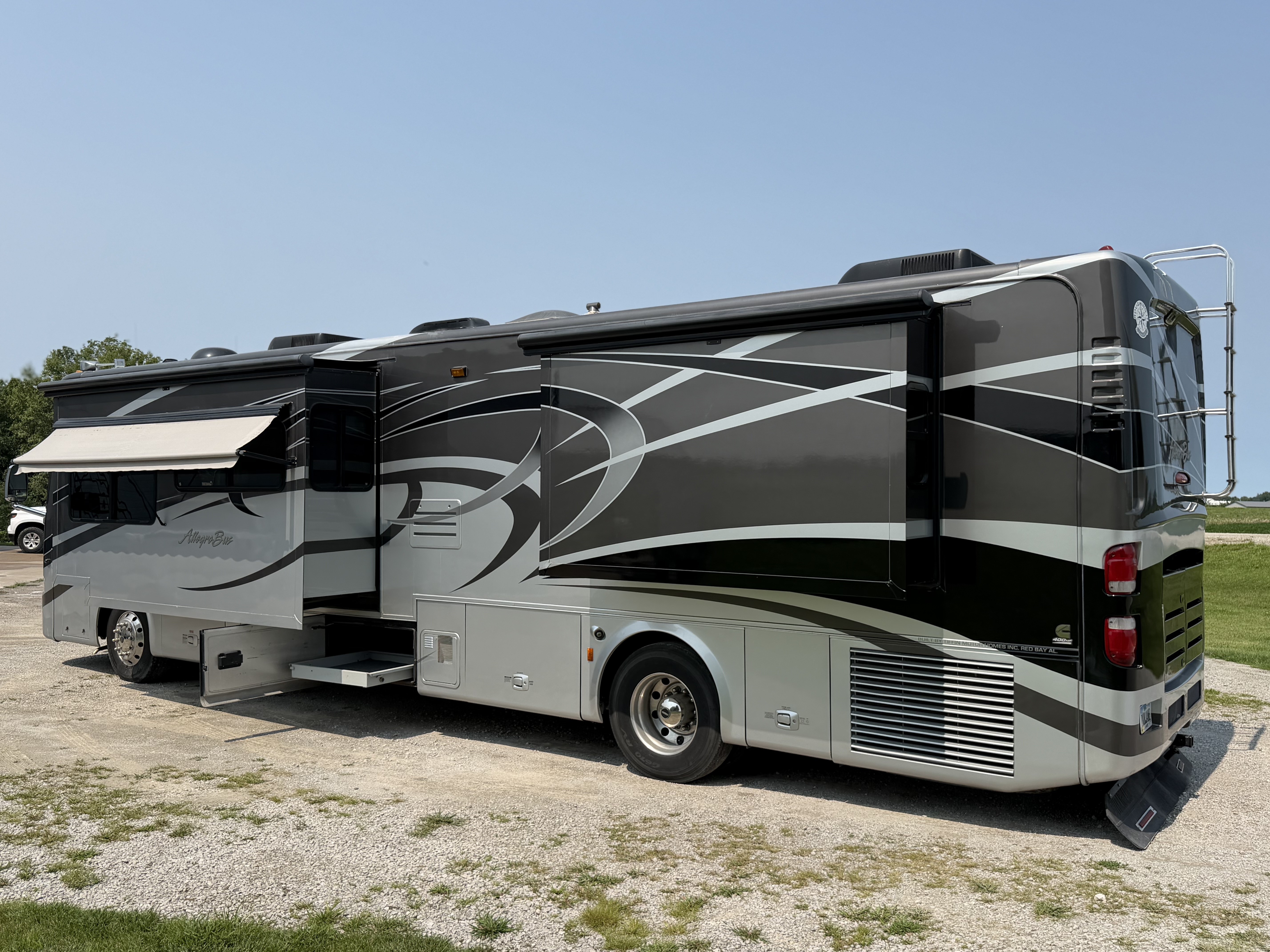 2007 Tiffin Motorhomes ALLEGRO BUS 40 QDP in iowa city IA