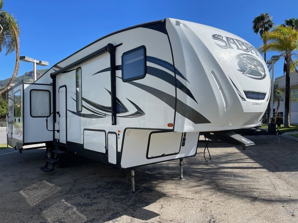 2018 Forest River Sabre 30RLT RV