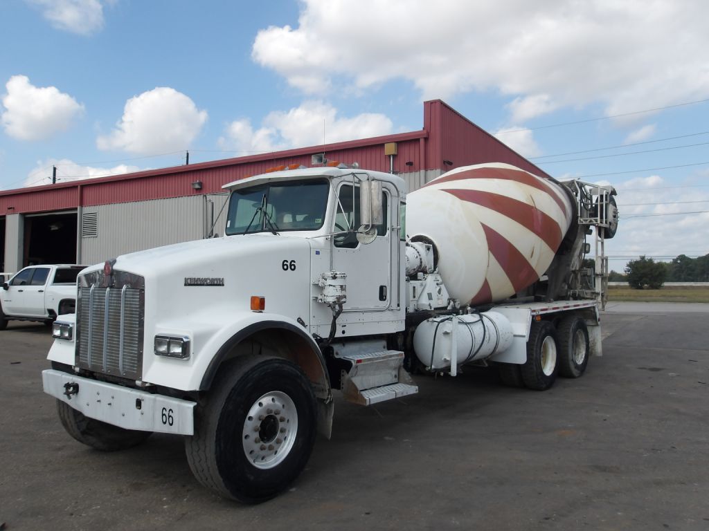 2003 KENWORTH W900 in Houston, TX