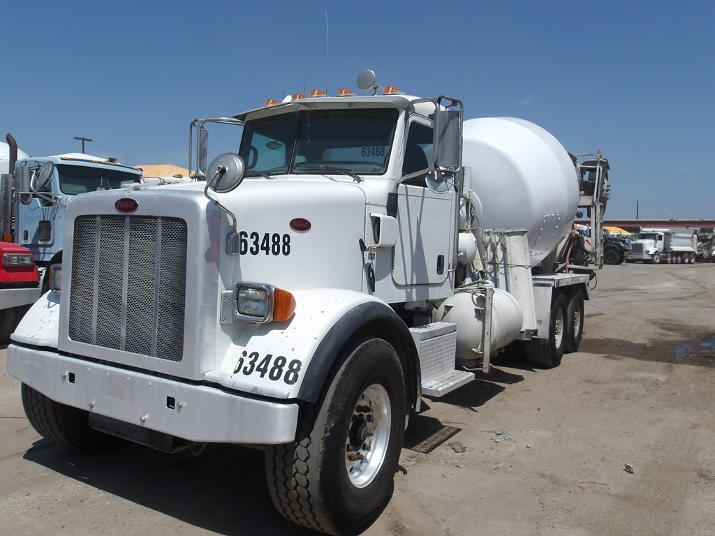 2013 PETERBILT 365 in Houston, TX