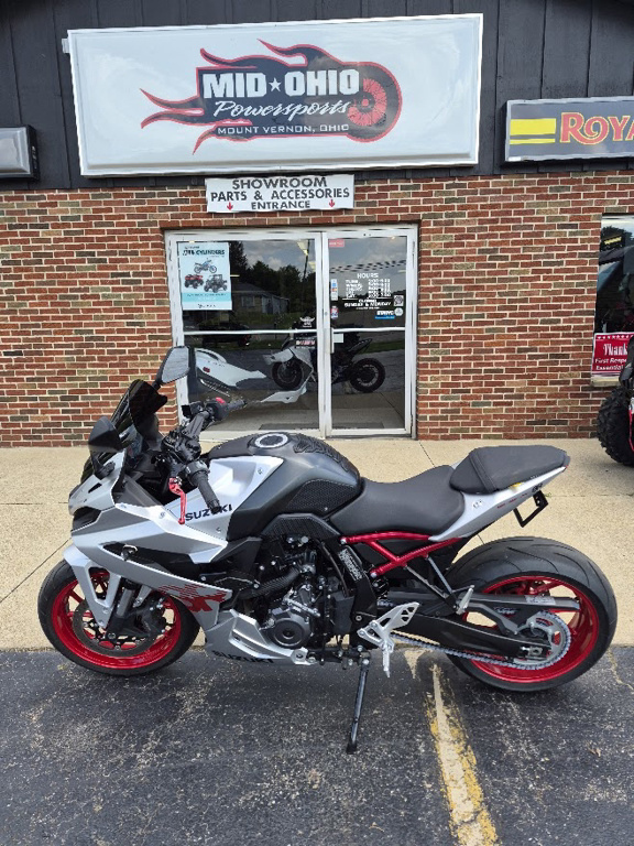 2024 Suzuki GSX 8R 8R in Mount Vernon, OH