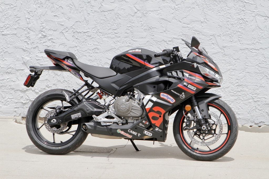 2025 Aprilia RS 457 Racing Stripes BASE in Glendale, CA