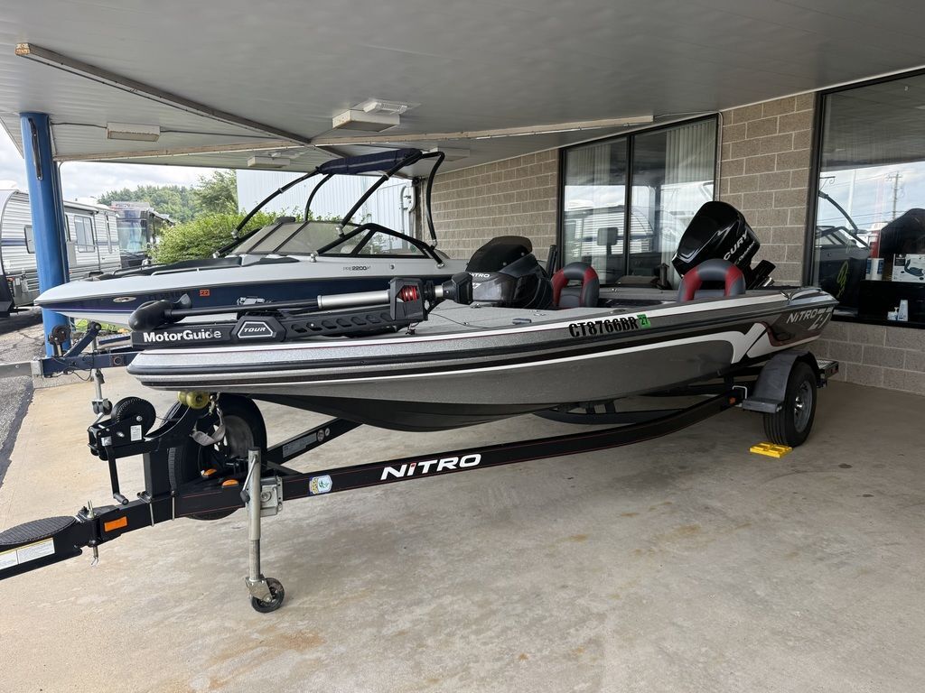 2010 Nitro Z7 SIDE CONSOLE in ellington CT