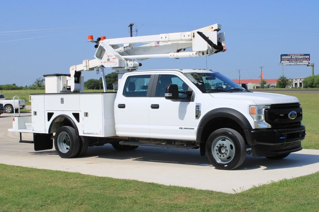 2020 FORD F-550 4x4 / Terex LT40 in Bryan, TX