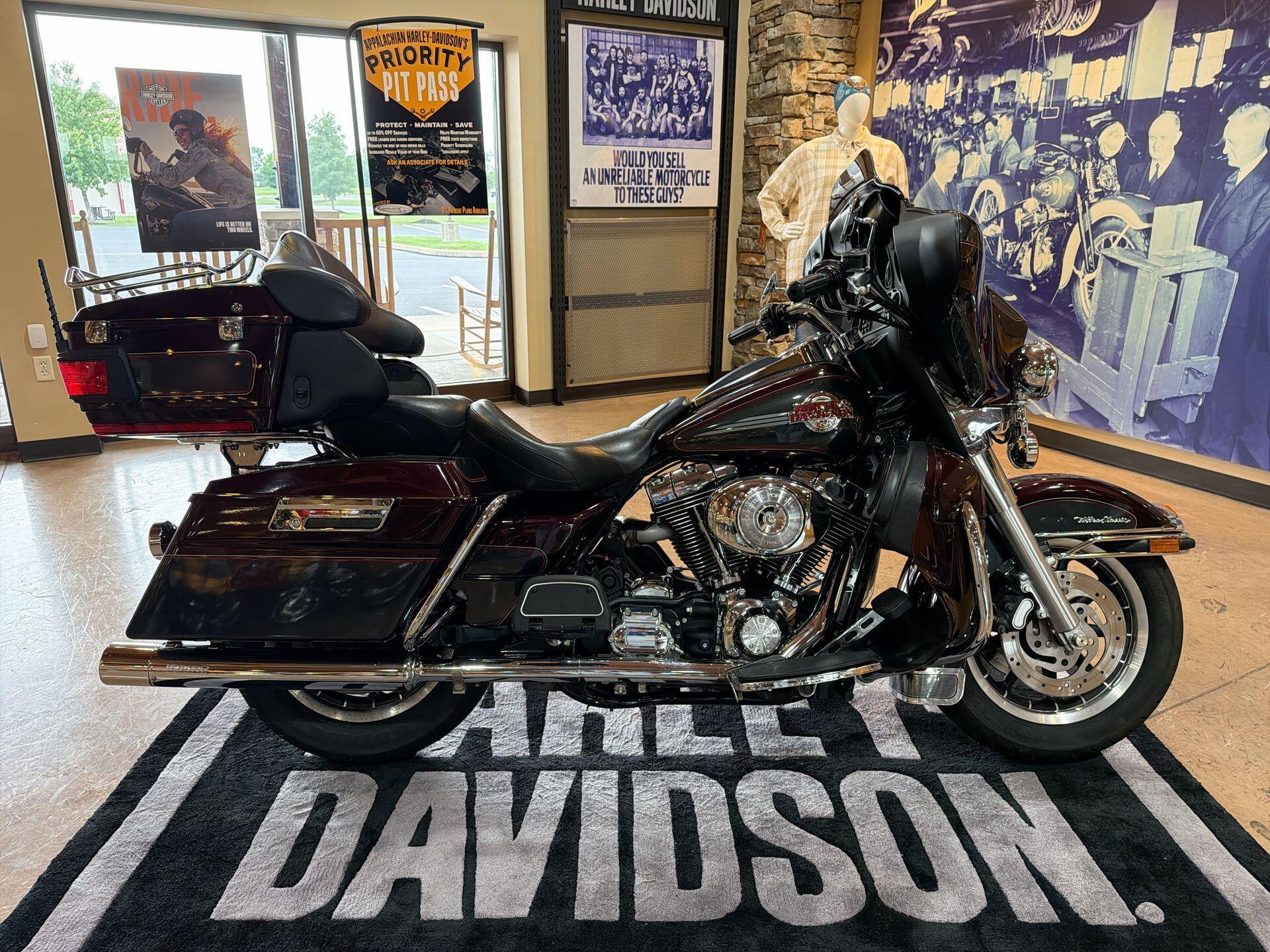 2006 Harley-Davidson Electra Glide Ultra Classic ULTRA CLASSIC FLHTCU in Mechanicsburg, PA
