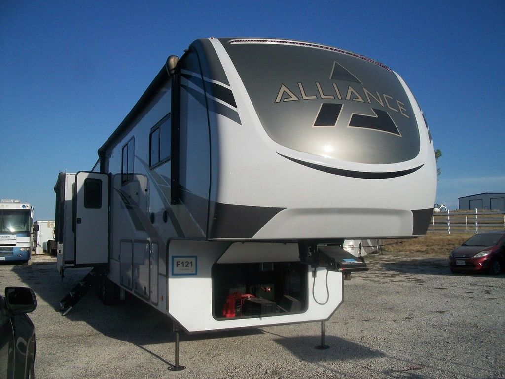 2022 Alliance Rv Paradigm 390MP in denton TX