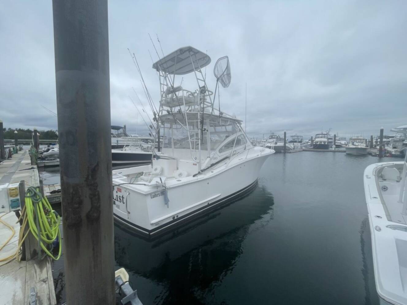 A photo of this 2004 Luhrs 30 HARD TOP