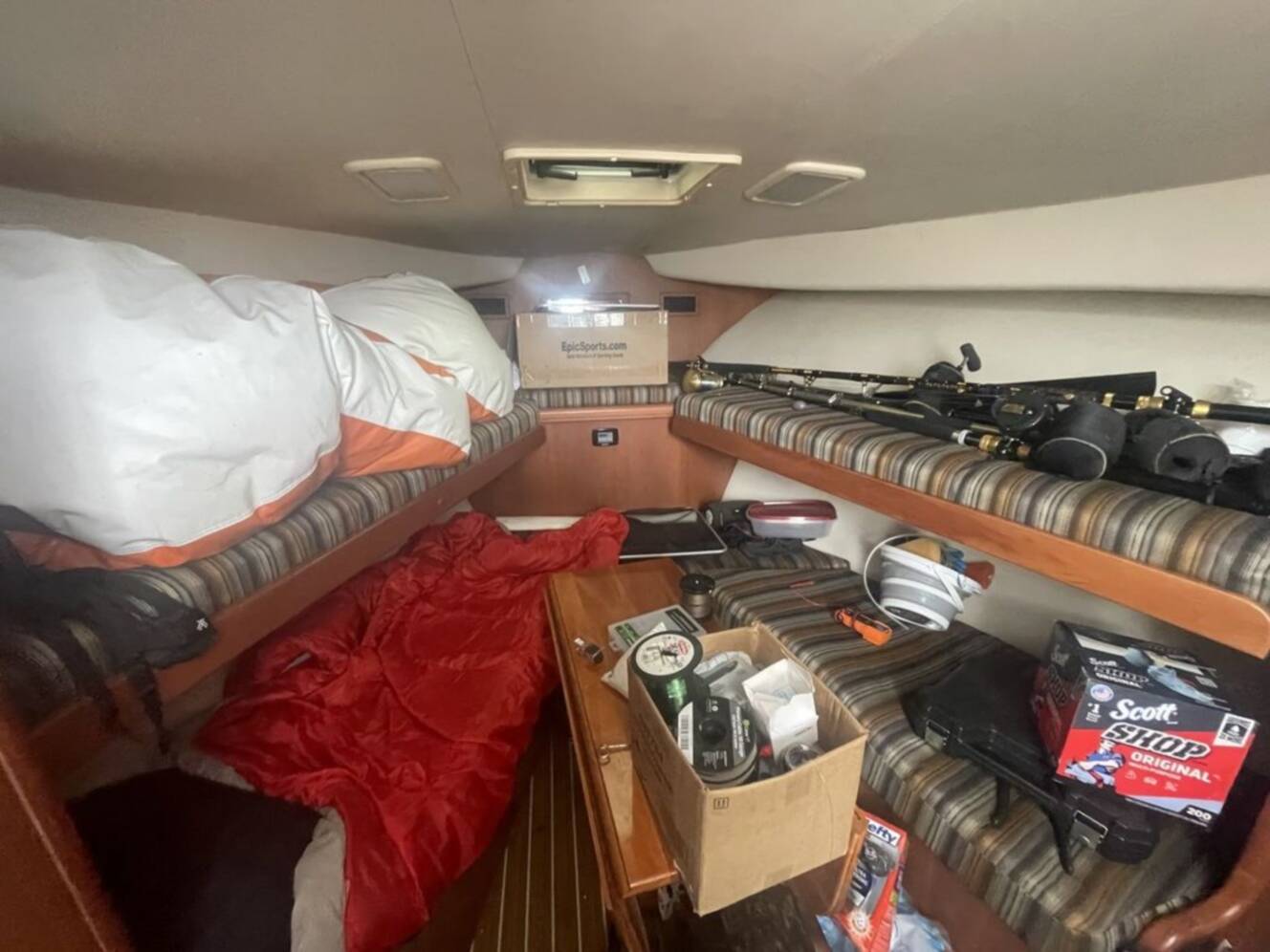 A photo of this 2004 Luhrs 30 HARD TOP