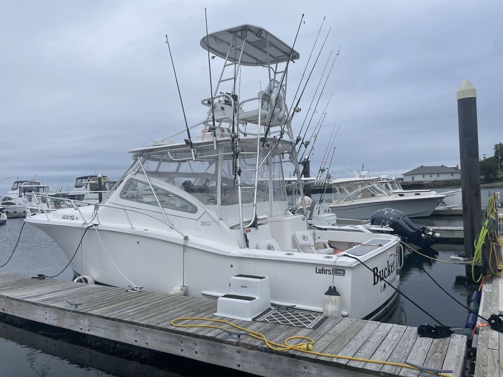 2004 Luhrs 30 HARD TOP in south portland ME