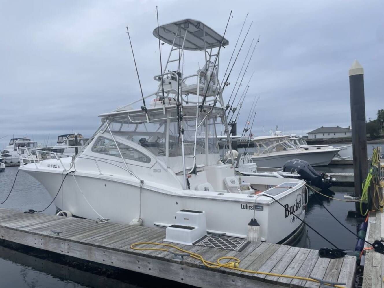 A photo of this 2004 Luhrs 30 HARD TOP