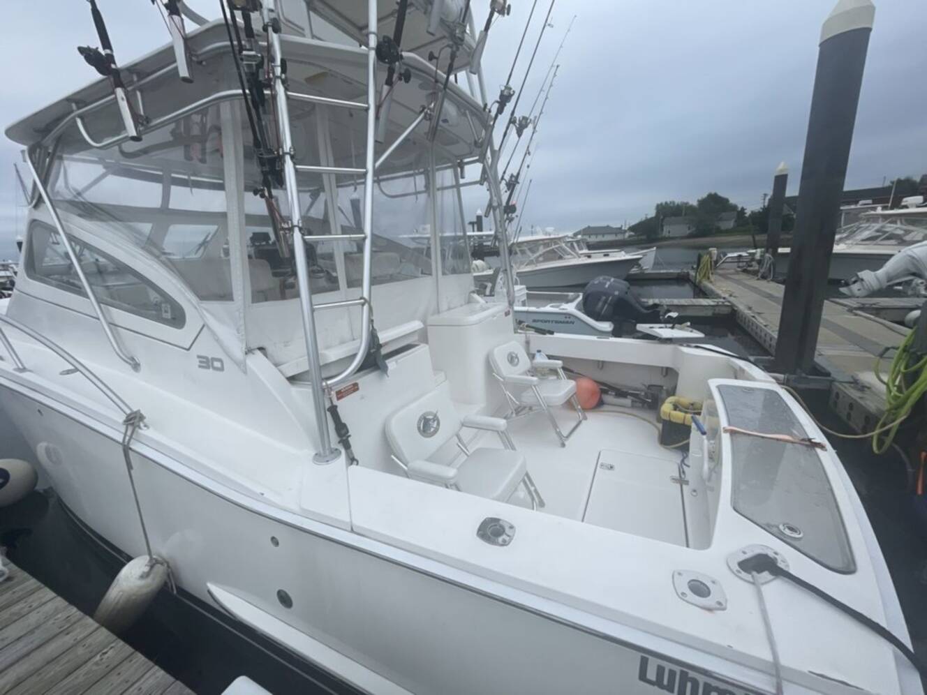 A photo of this 2004 Luhrs 30 HARD TOP