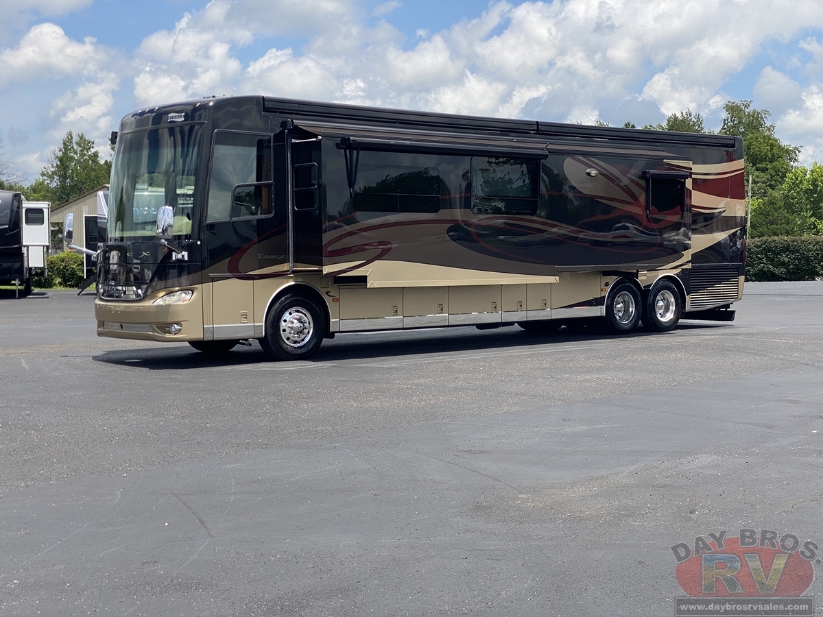2014 Newmar Essex 4544 in london KY