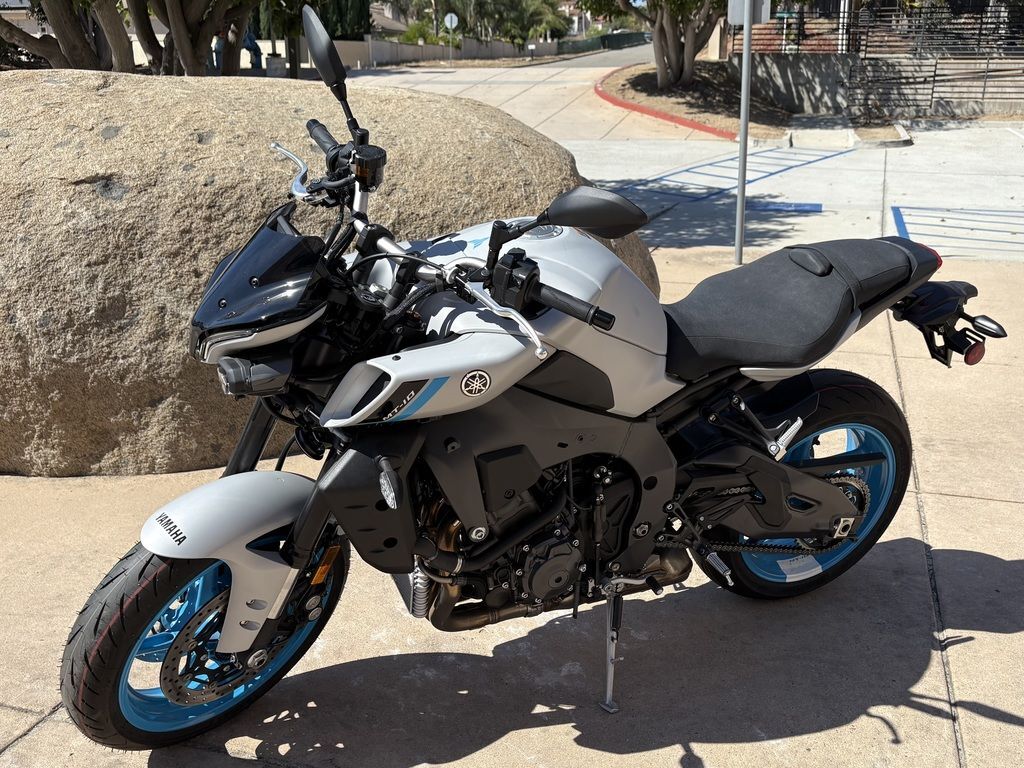 2025 Yamaha MT-10 10 in Escondido, CA