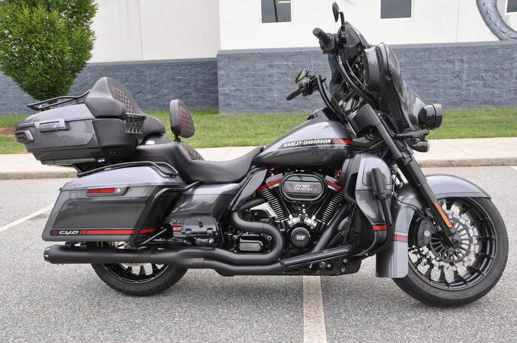 2020 Harley-Davidson® FLHTKSE - CVO Limited CVO LIMITED in High Point, NC