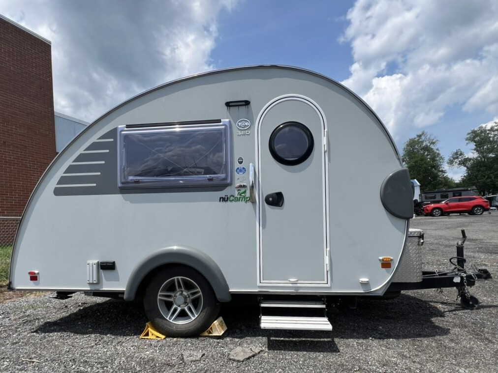 2021 Nucamp TAB 320 CS in orange VA