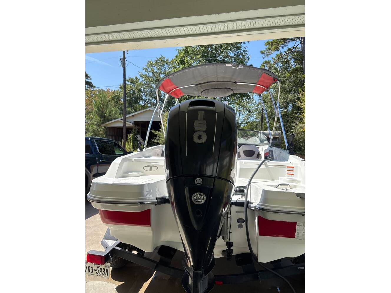 A photo of this 2018 Tahoe 550 TF