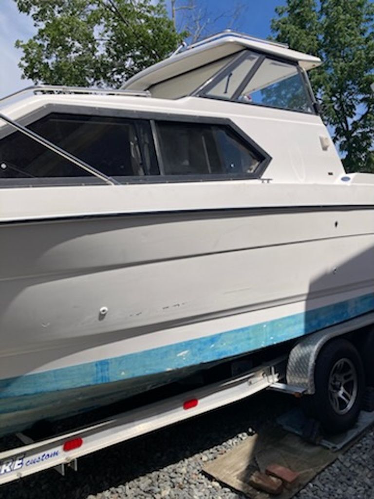 1995 Bayliner Classic Cruiser in wareham MA