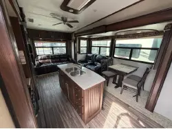 2018 Keystone MONTANA HIGH COUNTRY 305RL