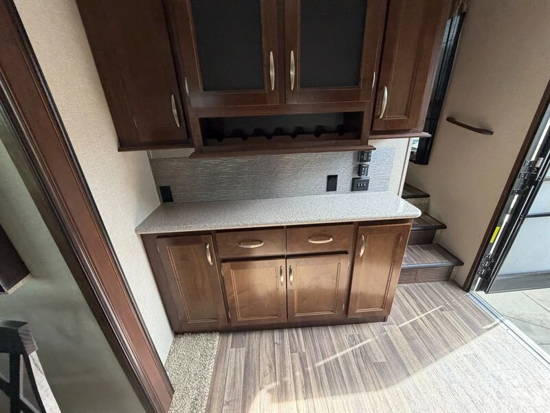 2018 Keystone MONTANA HIGH COUNTRY 305RL