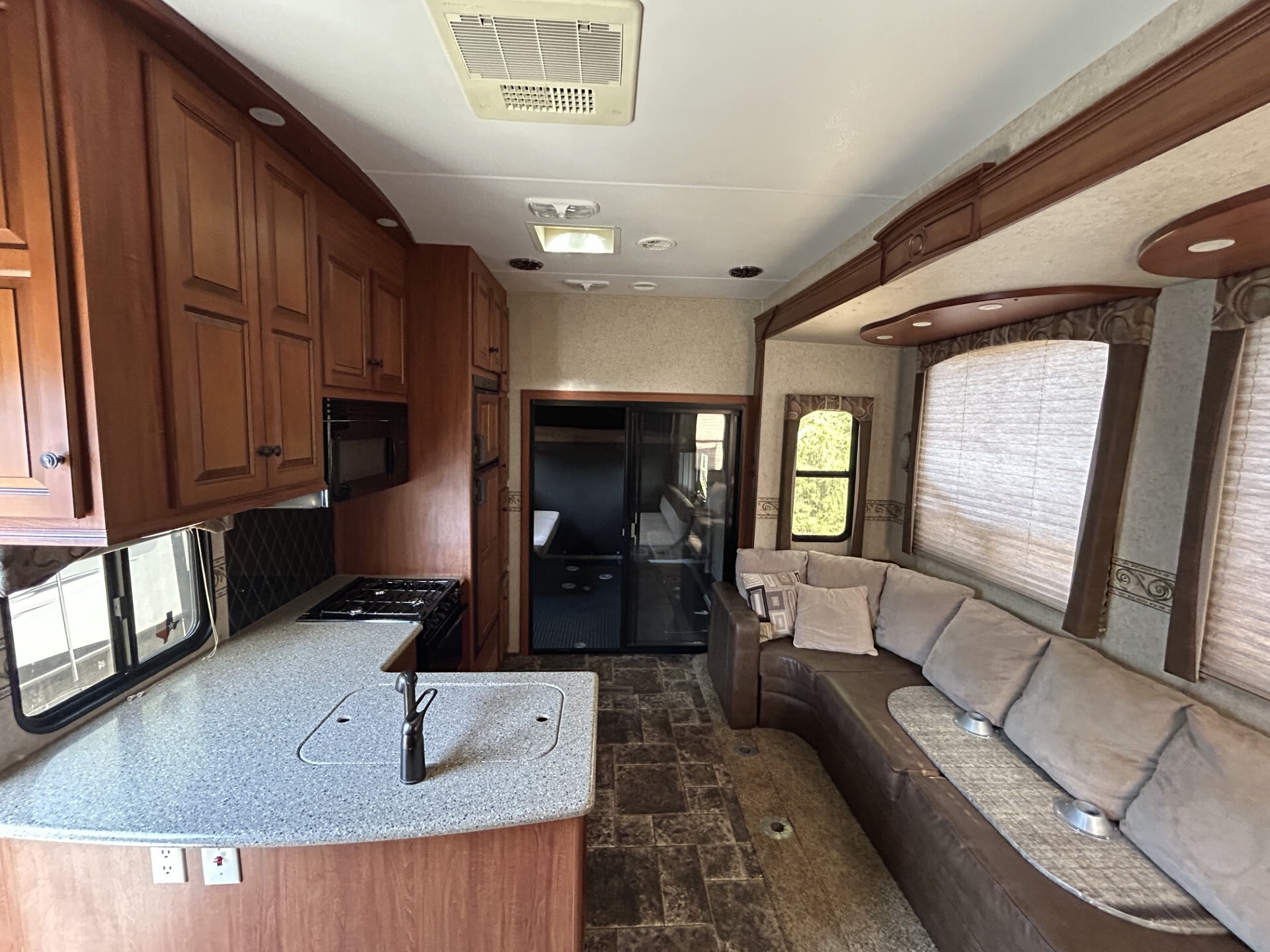 2011 Heartland Cyclone 300C Ti Titanium Edition in royse city TX