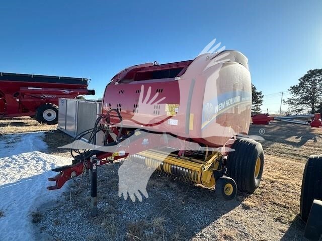 2020 NEW HOLLAND ROLL-BELT 560 in Hebron, NE
