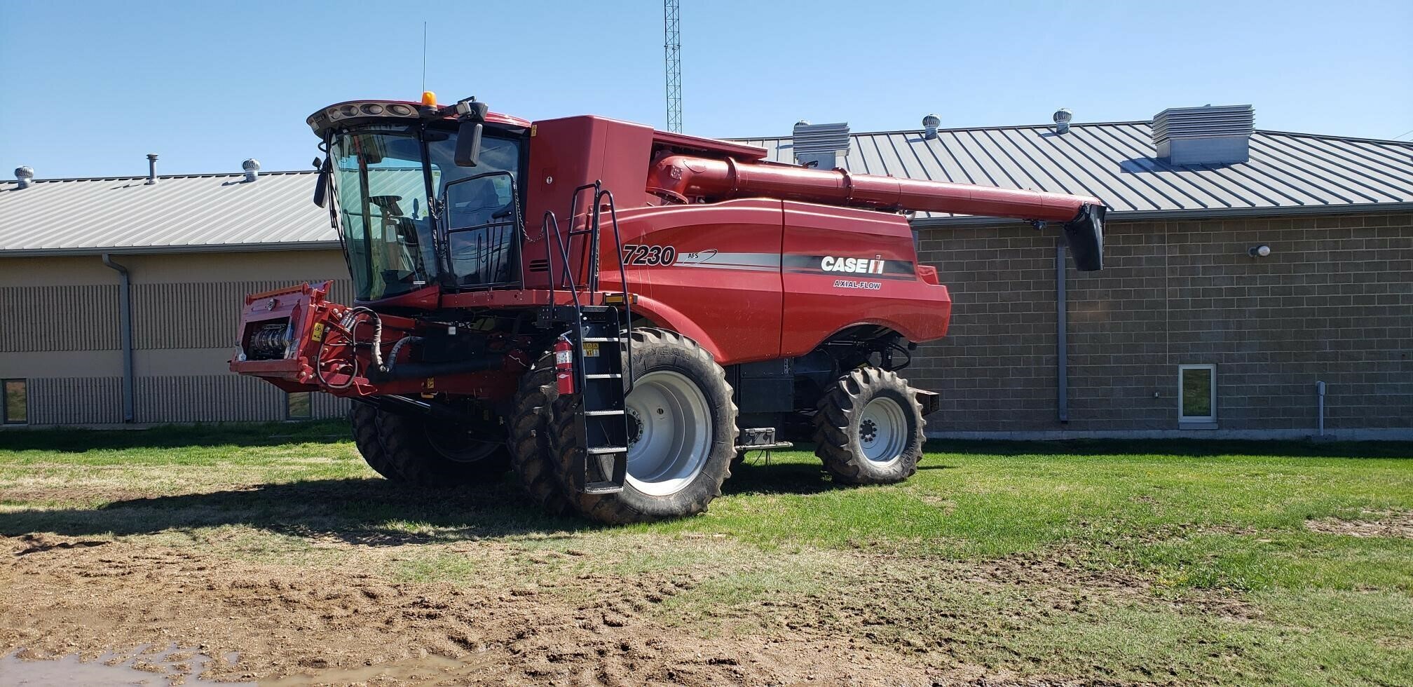 2013 CASE IH 7230 in Hebron, NE