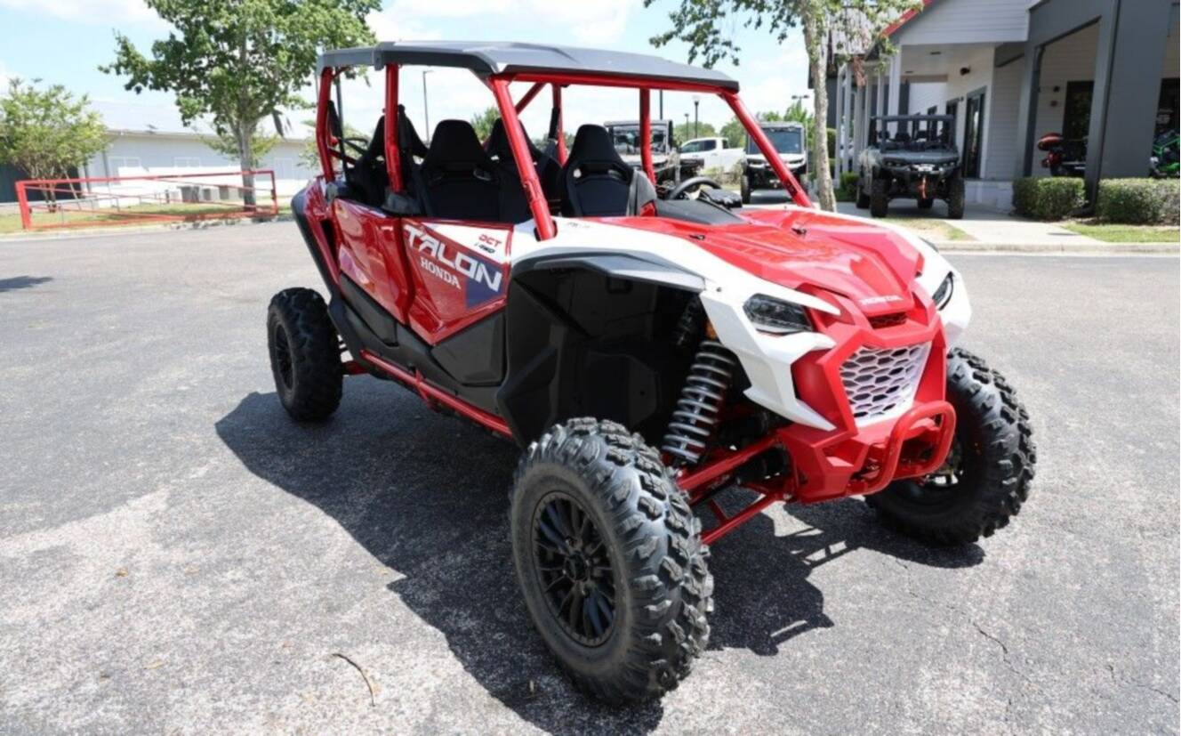 A photo of this 2026 Honda® Talon 1000R-4 FOX Live Valve