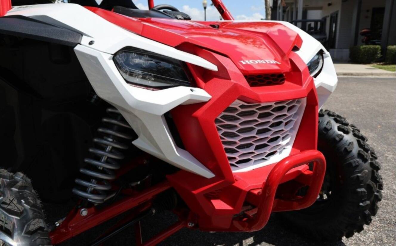 A photo of this 2026 Honda® Talon 1000R-4 FOX Live Valve