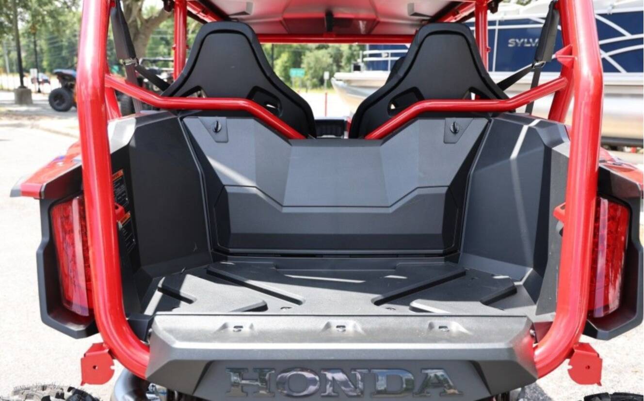 A photo of this 2026 Honda® Talon 1000R-4 FOX Live Valve